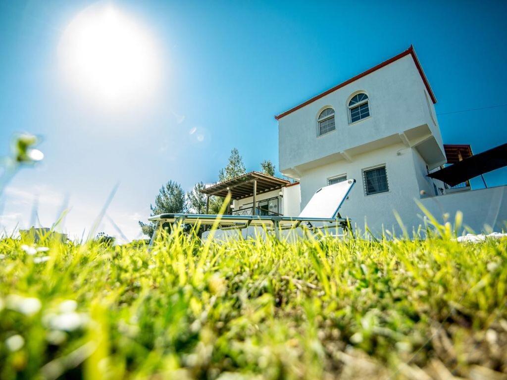 Grande Villa ฮานิโอติ ภายนอก รูปภาพ